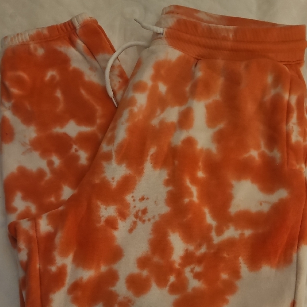 Light Red and White Tie-Dye Swestpants - Picture 2 of 4